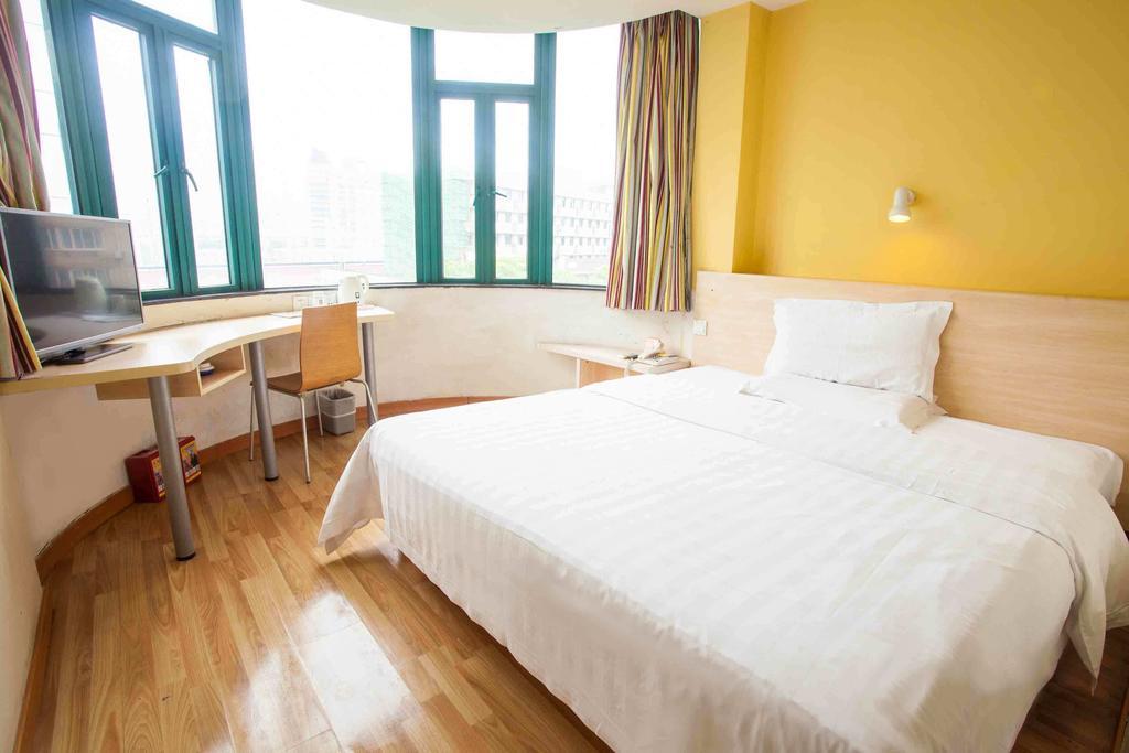 7Days Inn Heyuan Cultrual Palace Renren Le 客房 照片